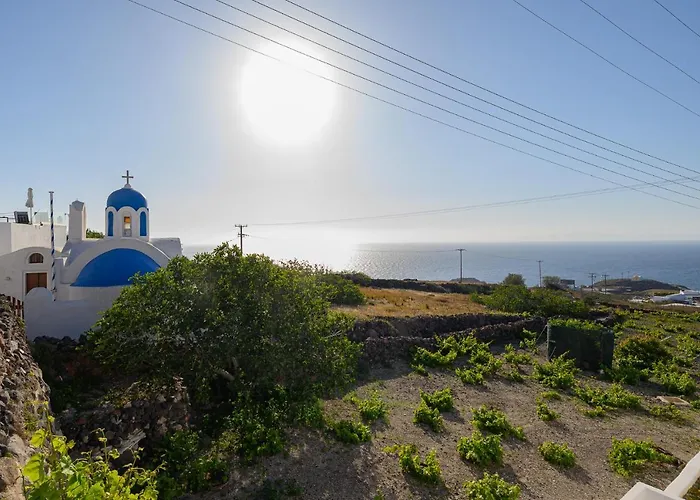 Thoe Oia Suites