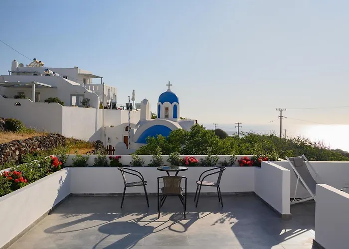 Thoe Oia Suites